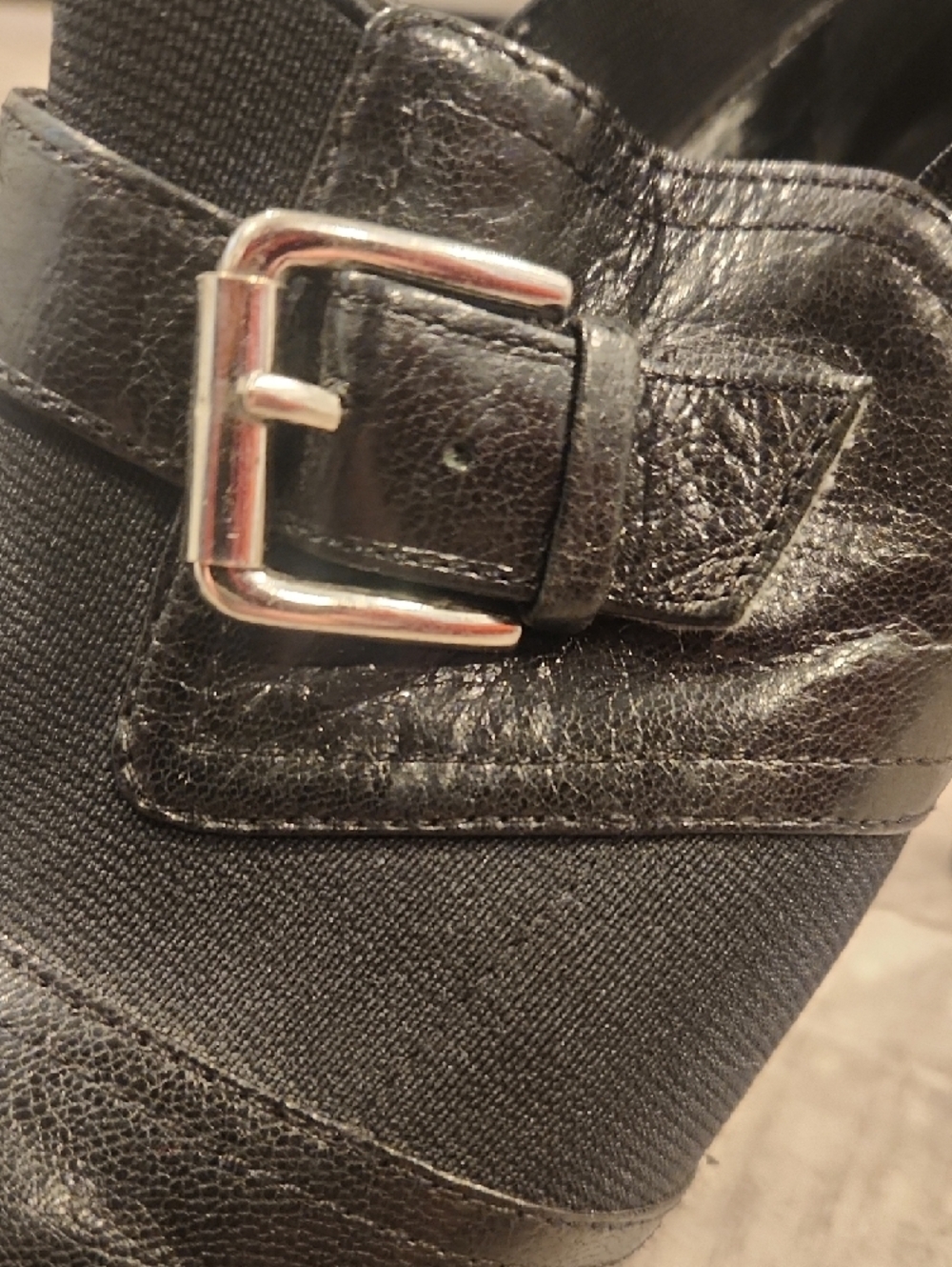 me too Black Buckle Scallop Ankle Heels - Picture 3 of 7